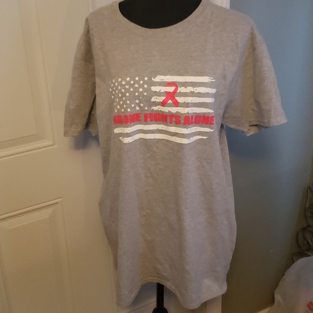 Gildan t-shirt